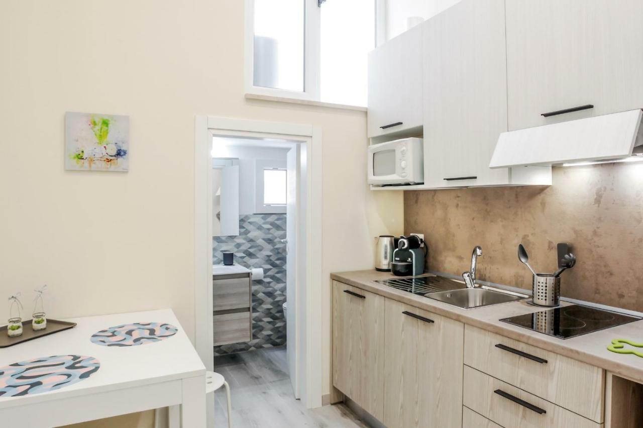 Bari Centrale Railway Station Apartment Kültér fotó